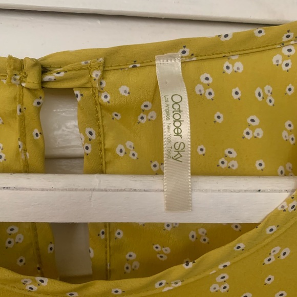 Urban Outfitters Yellow Floral Top - Picture 4 of 5